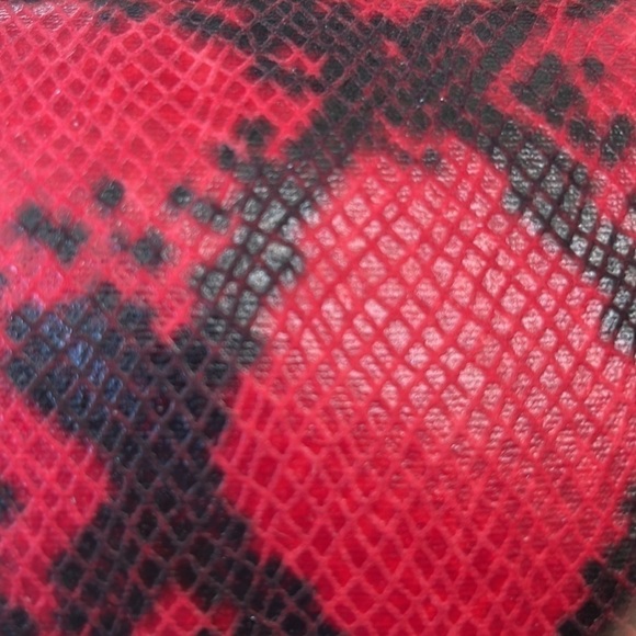 VINTAGE Kathie Lee Red and Black Python Clutch Bag with Strap - Picture 7 of 10
